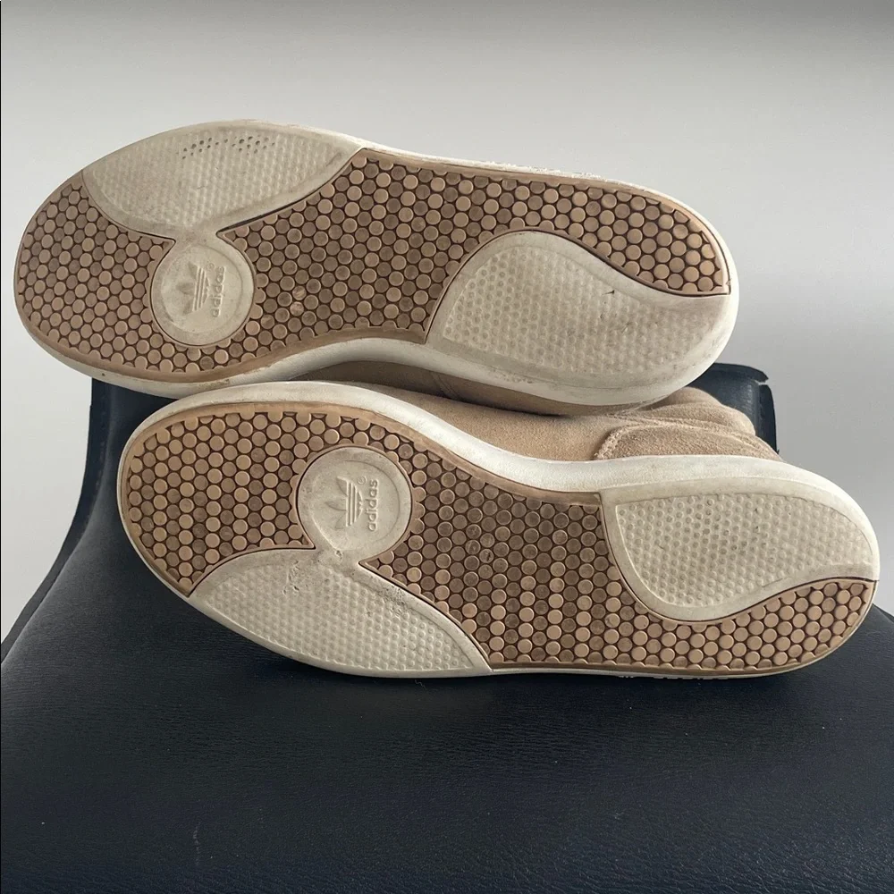 Adidas Winter Tan Suede Boots - Trefoil Logo - Fully Lined With Faux Fur lined - Picture 5 of 16